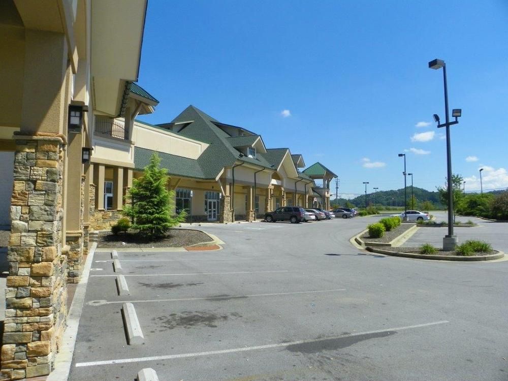 1548 Parkway, Sevierville, TN 37862